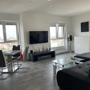 Lakeview 2 Penthouse Rooftop Terrace W15 Apartament